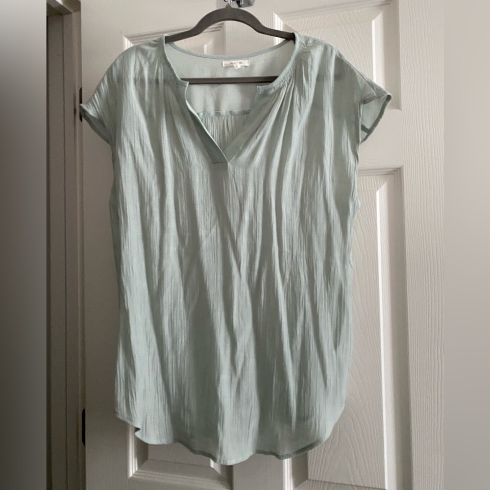 NWOT Maurices Light Green Top Large